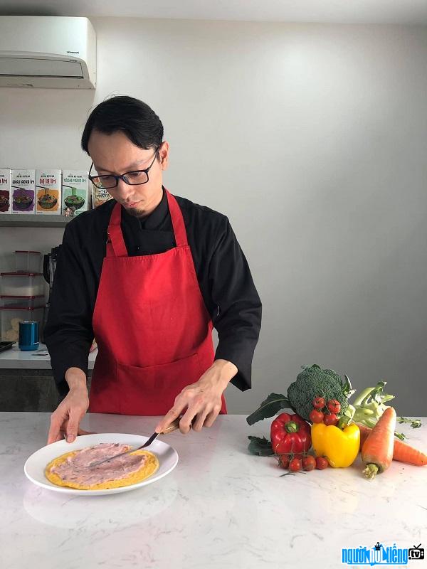  Hoang Cuong is loved for his work as a Child's Chef