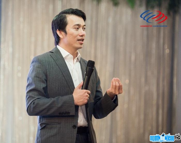 CEO Tony Dzung thành công với Trung tâm Anh ngữ Langmaster