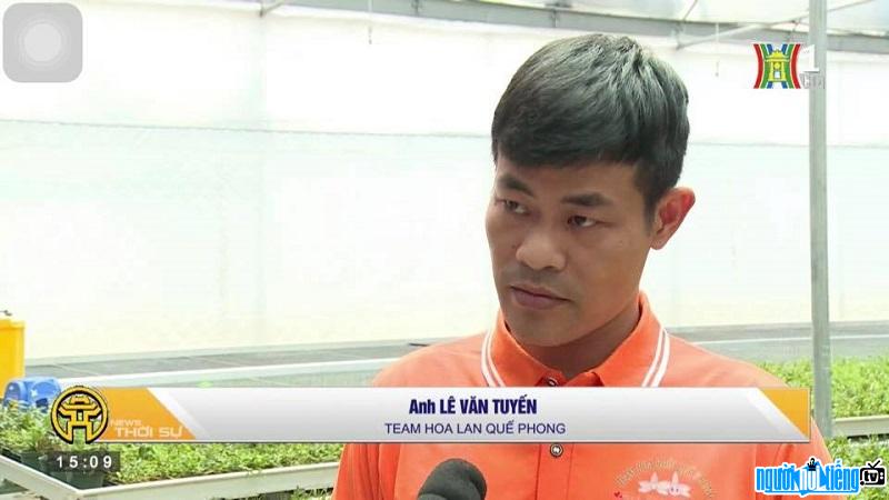 Chiến sĩ công an Lê Văn Tuyến xuất hiện trên bản tin thời sự đài Hà Nội