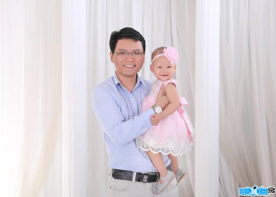  Doctor Phi Van Cong has great love for children