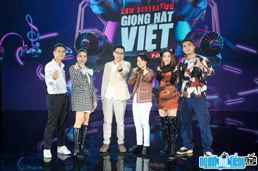 Các vị giám khảo trong chương trình Giọng hát Việt nhí