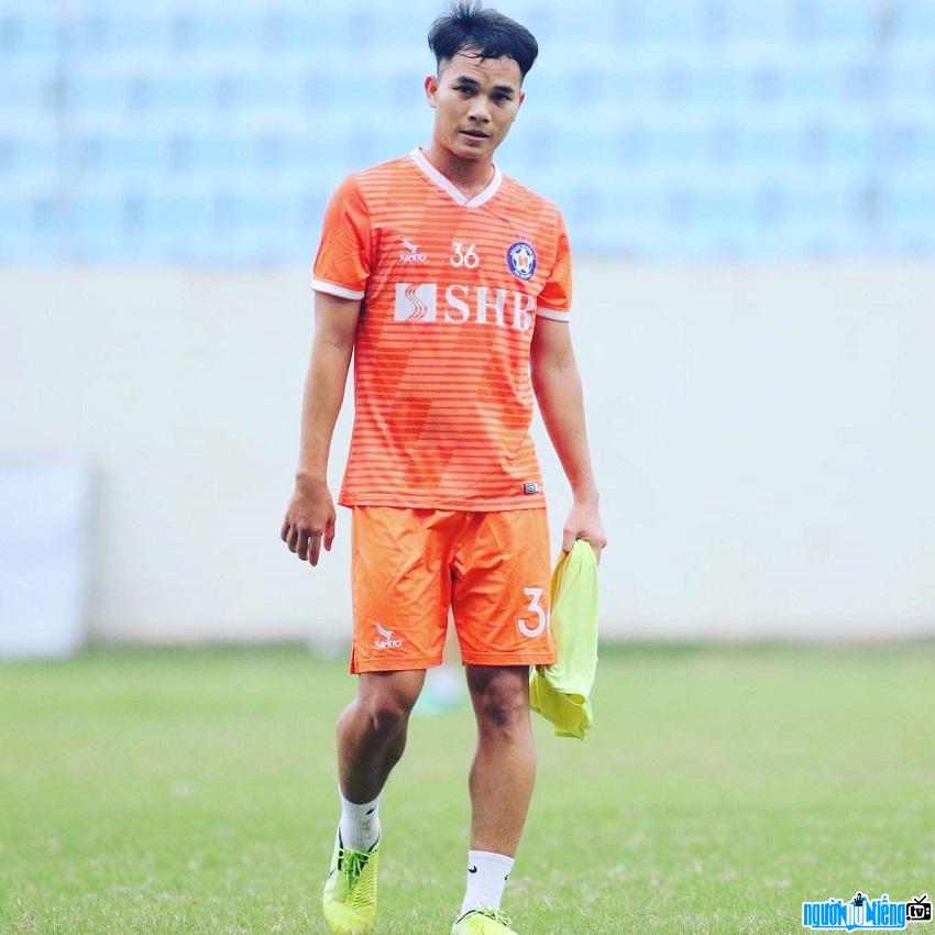 Cầu thủ Lê Văn Điệp hiện đang thi đấu cho SHB Đà Nẵng