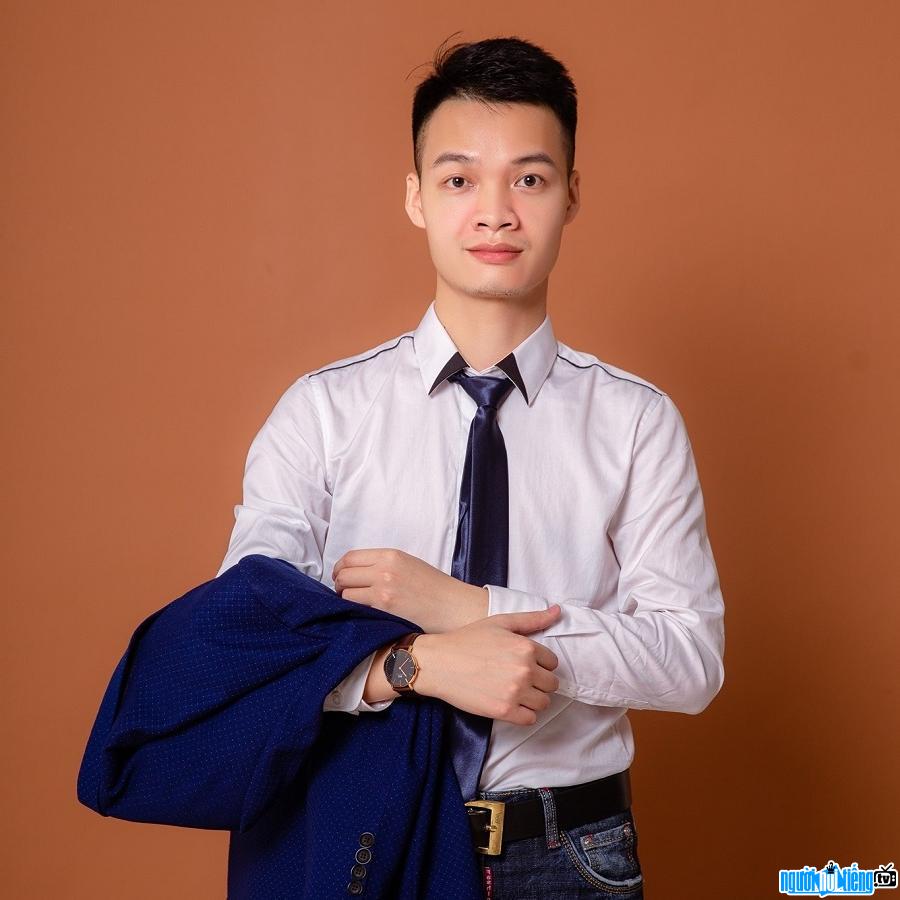 Giáo viên Nguyễn Văn Thế khơi dậy niềm đam mê Toán học cho nhiều thế hệ học trò