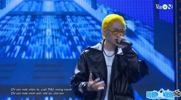  Picture of TBO Rapper - Nguyen Hoang Nam in the round of conquering Rap Viet contest