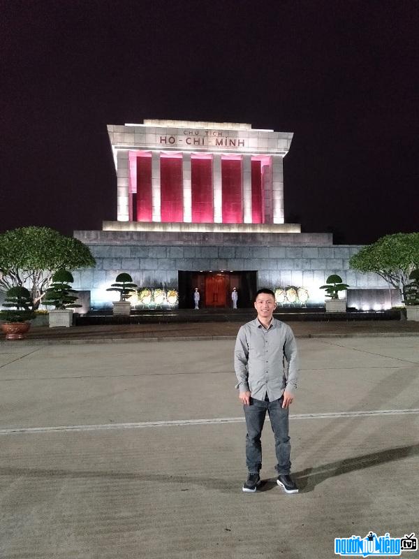  Hacker Hieu PC (Ngo Minh Hieu) took a photo at Uncle Ho's Mausoleum