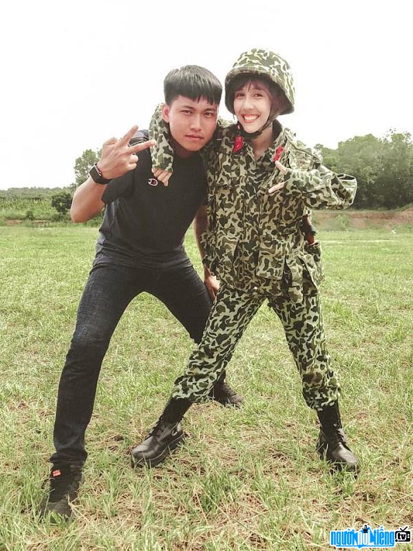  Soldier Nguyen Viet Long was actively pushed by fans with Hau Hoang