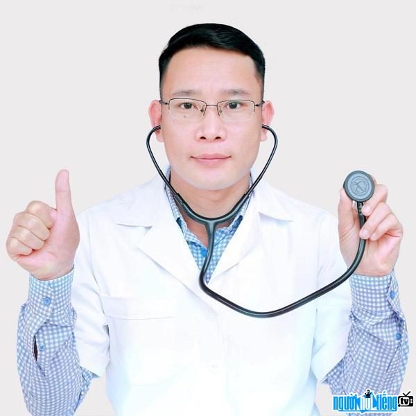 Bác sĩ Tô Quang Huy muốn muốn phụ huynh không lạm dụng kháng sinh