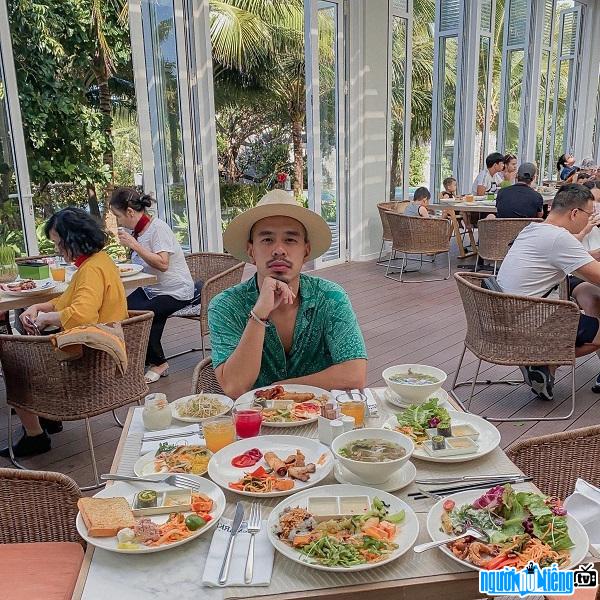 Blogger Hoang Tuan Anh shares many useful travel experiences