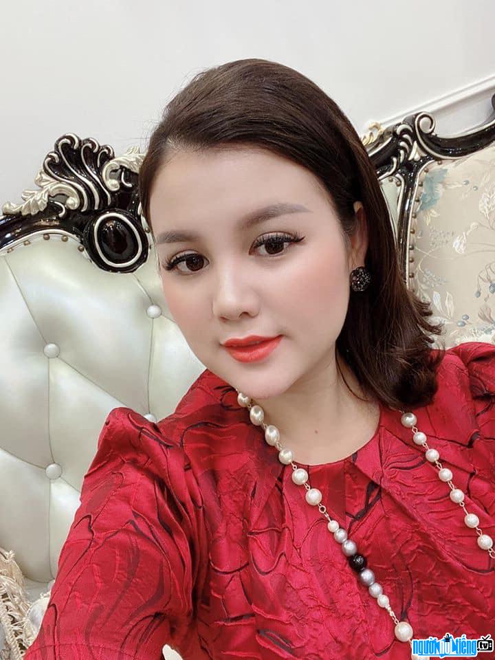  Entrepreneur Huong Mi is the owner of a famous beauty salon chain