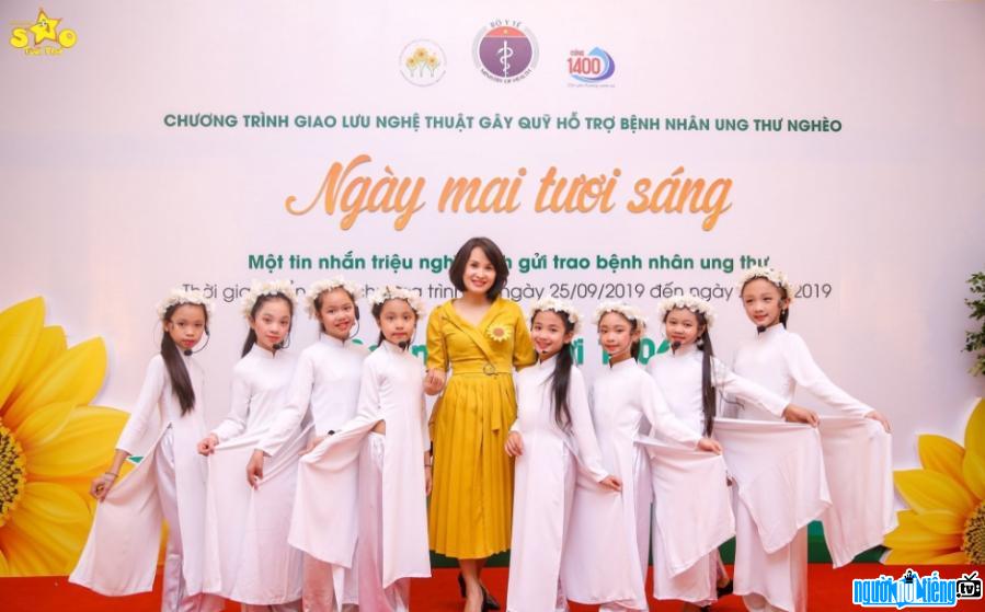  Pham Thanh Thuy and the Childhood Star Club won many great prizes