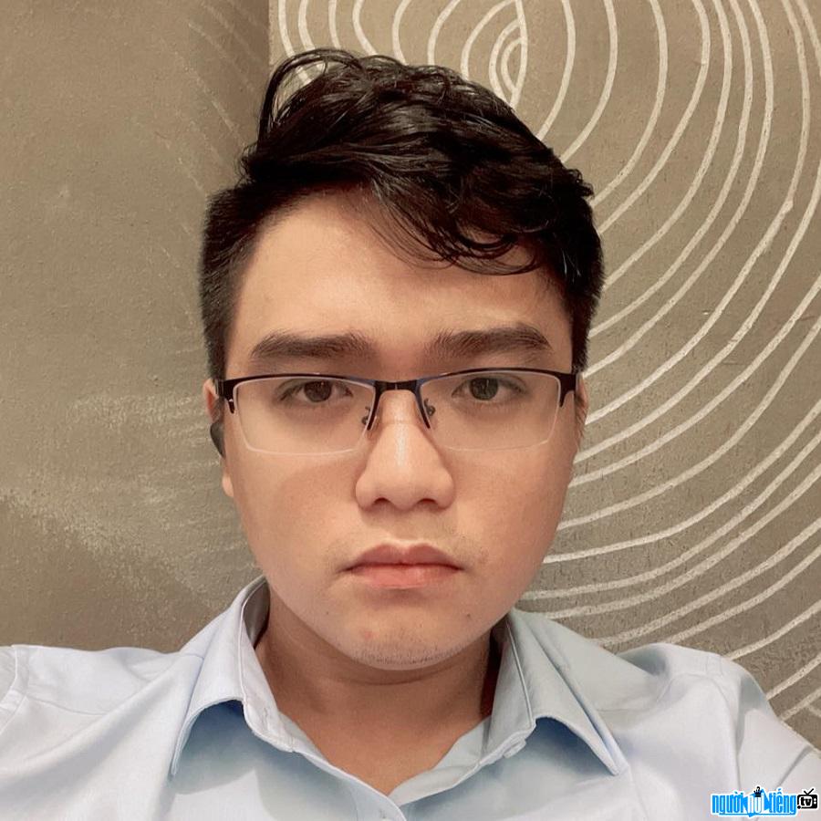 Gương mặt điển trai của chuyên gia Marketing Nguyễn Lê Minh Dương