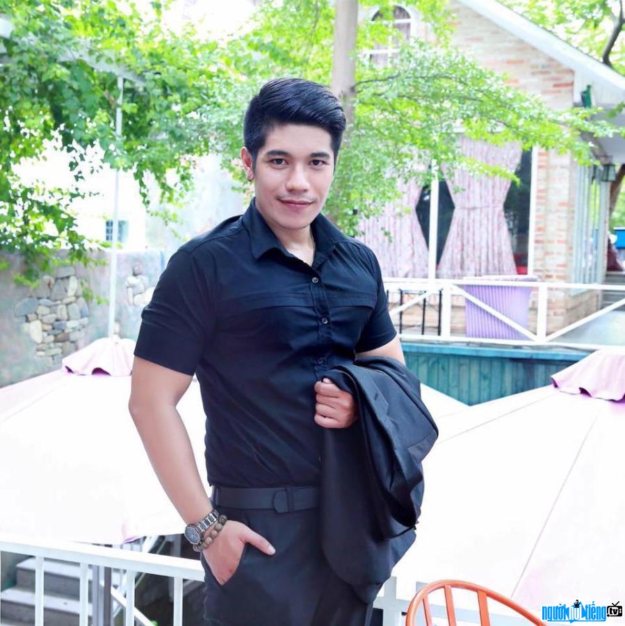  image of handsome actor Bui Cong Danh