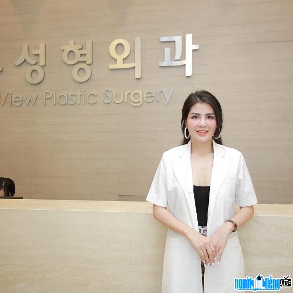  CEO Bui Bich Van once won the title of Queen of Hanbok at Queen of the Spa 2018