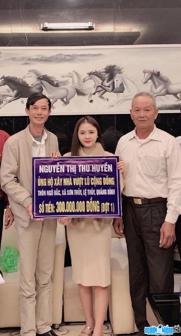 Giáo viên Nguyễn Huyền tích cực hoạt động thiện nguyện