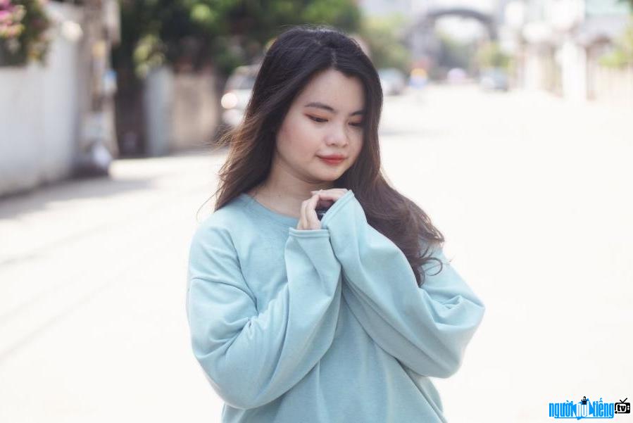 Youtuber: Hãy xem hình ảnh liên quan đến Youtuber để khám phá những cá nhân tài năng và những nội dung giáo dục, hài hước và thú vị mà họ tạo ra. Họ là những người nghệ sĩ kỹ thuật số và làm thay đổi cách chúng ta truyền thông trong thế kỷ 21.