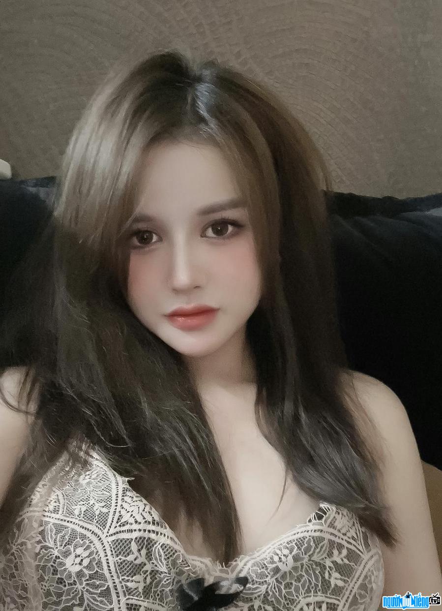 Ảnh Hot girl Lê Linh Trang 3
