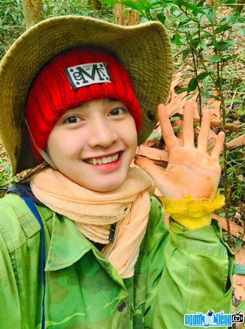  Image of Yona Cu often working in the fields and help parents