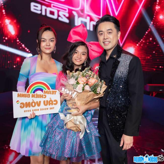 Vũ Linh Đan xuất sắc giành giải Nhì trong cuộc thi Giọng hát Việt nhí năm 2019