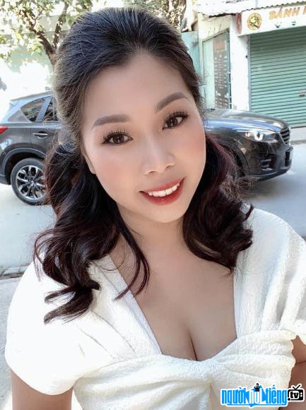 Cận cảnh nhan sắc xinh đẹp Nguyễn Anh Đào - vợ diễn viên Hồng Đăng