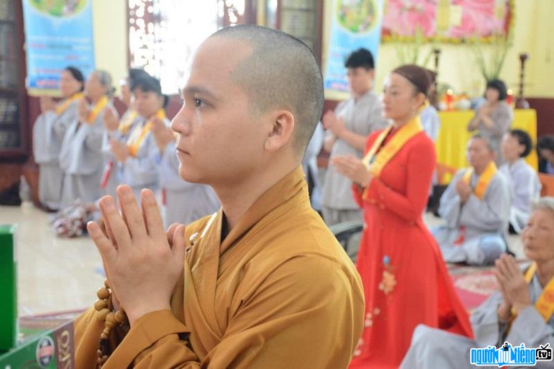  Monk Thich Thien Hung is passionate about teaching dominating Buddhism