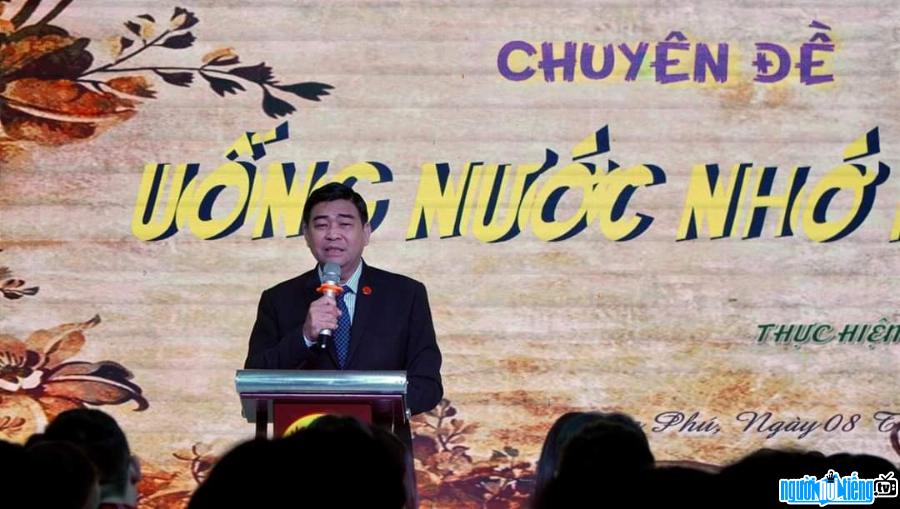  Entrepreneur Huynh Hung Cuong speaks professionally topic
