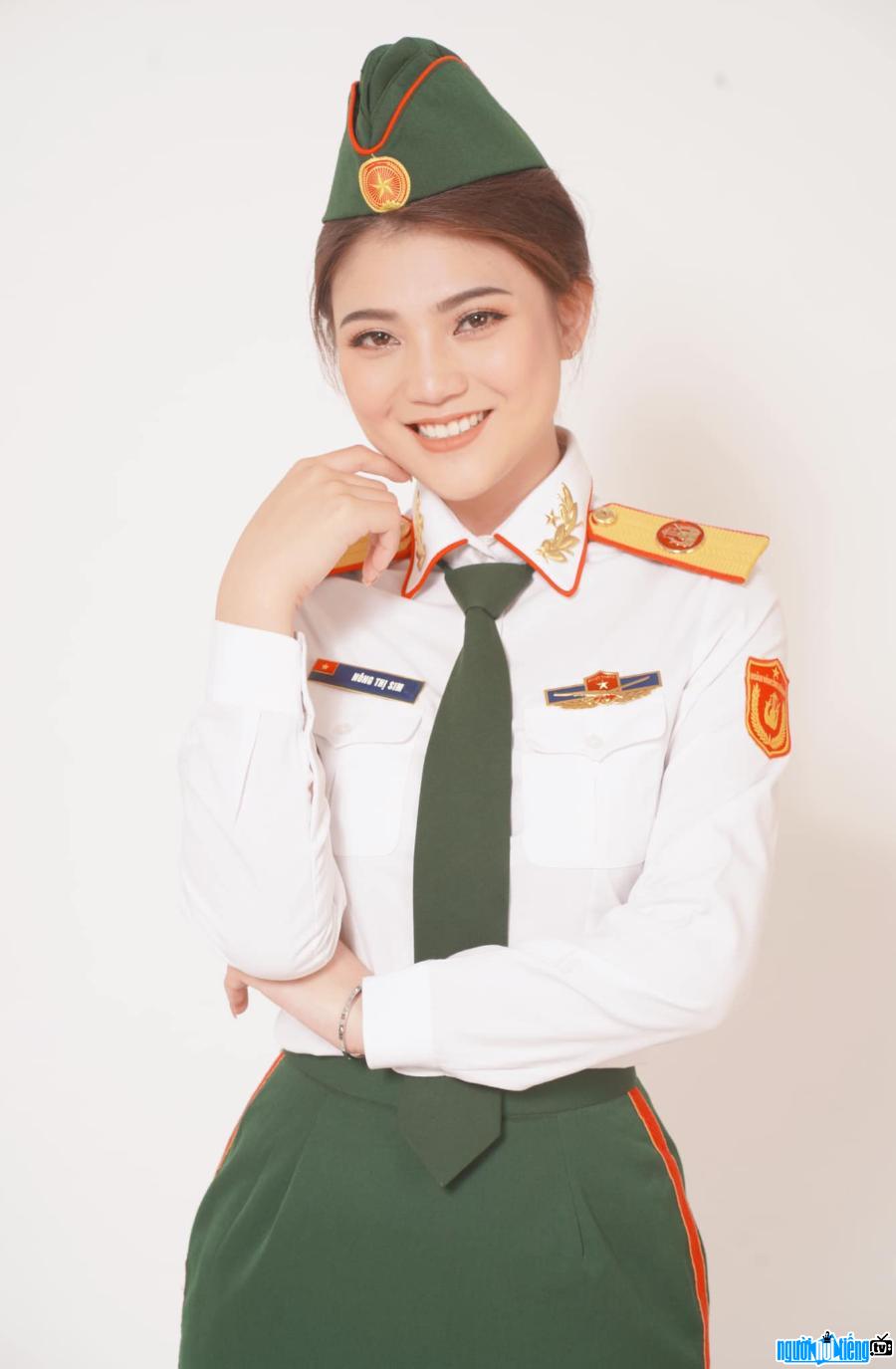 Picture of singer Nong Sim in the set military uniform