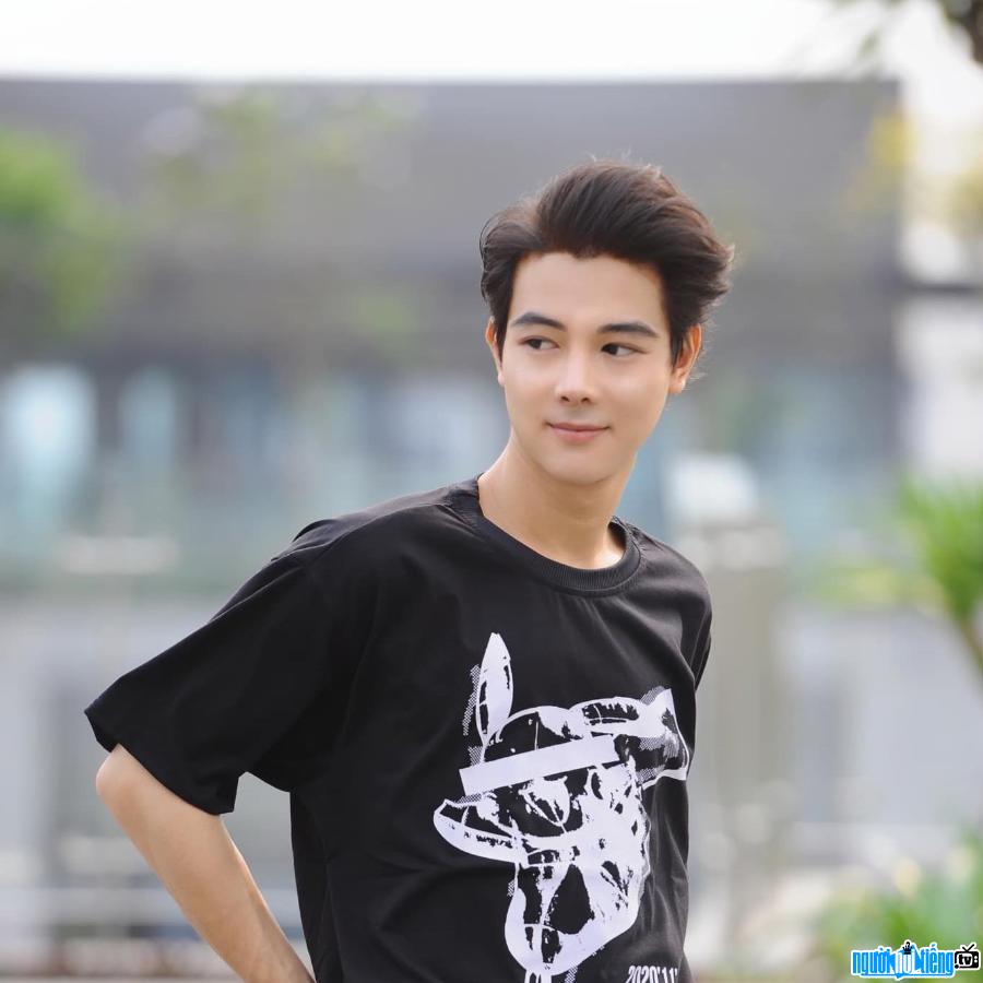 Portrait of hot boy Nhat Hoang (Be Long Nhat)