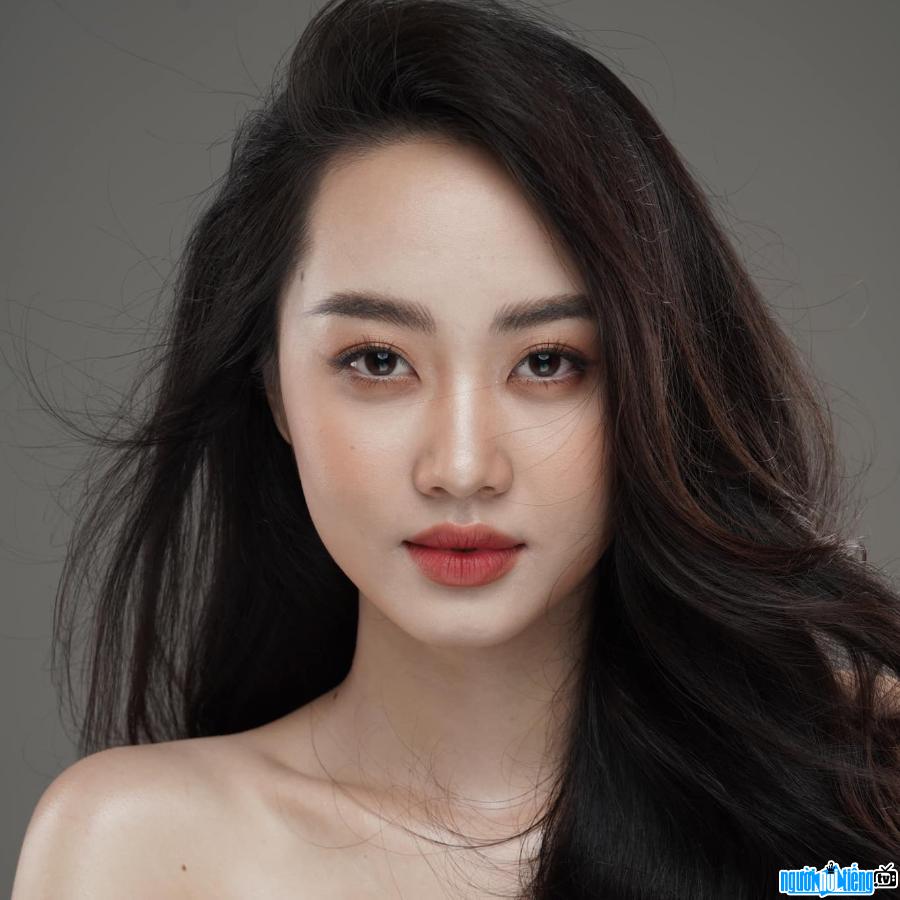 Portrait of Model Vu Nhu Quynh