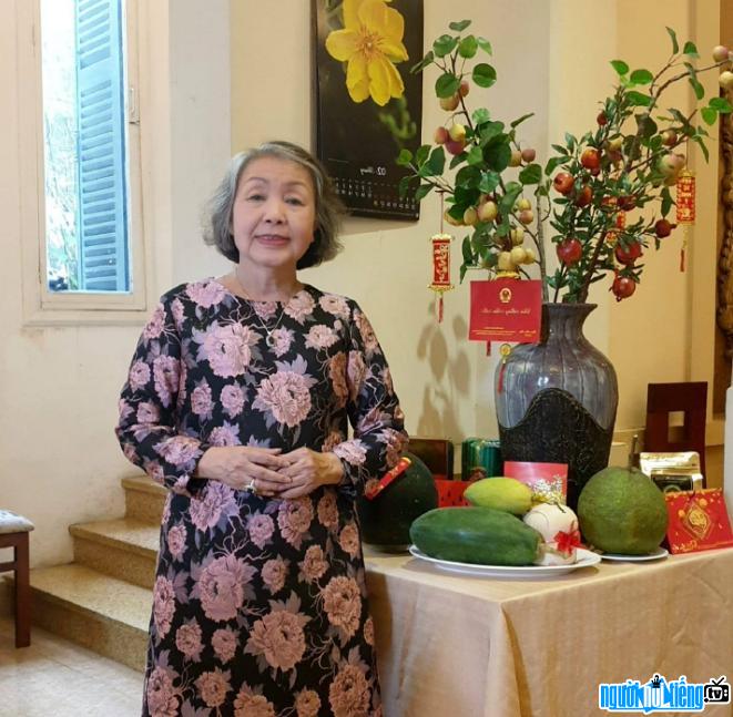  Mrs. Nguyen Thi Son - the mother of 5 successful children