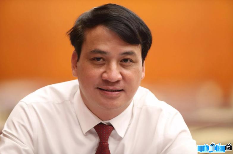 Ông Lê Hòa Bình giữ chức vụ Phó Chủ tịch Ủy ban nhân dân Thành phố Hồ Chí Minh