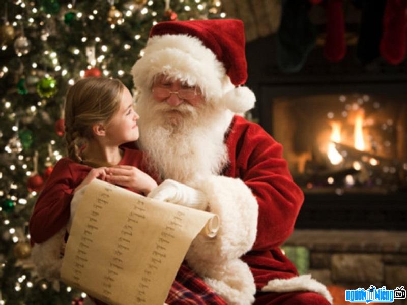 Ông già Noel là nhân vật hư cấu mang niềm vui cho các em nhỏ