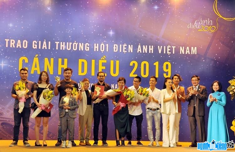 Hình ảnh sân khấu lễ trao giải Cánh Diều Vàng năm 2019