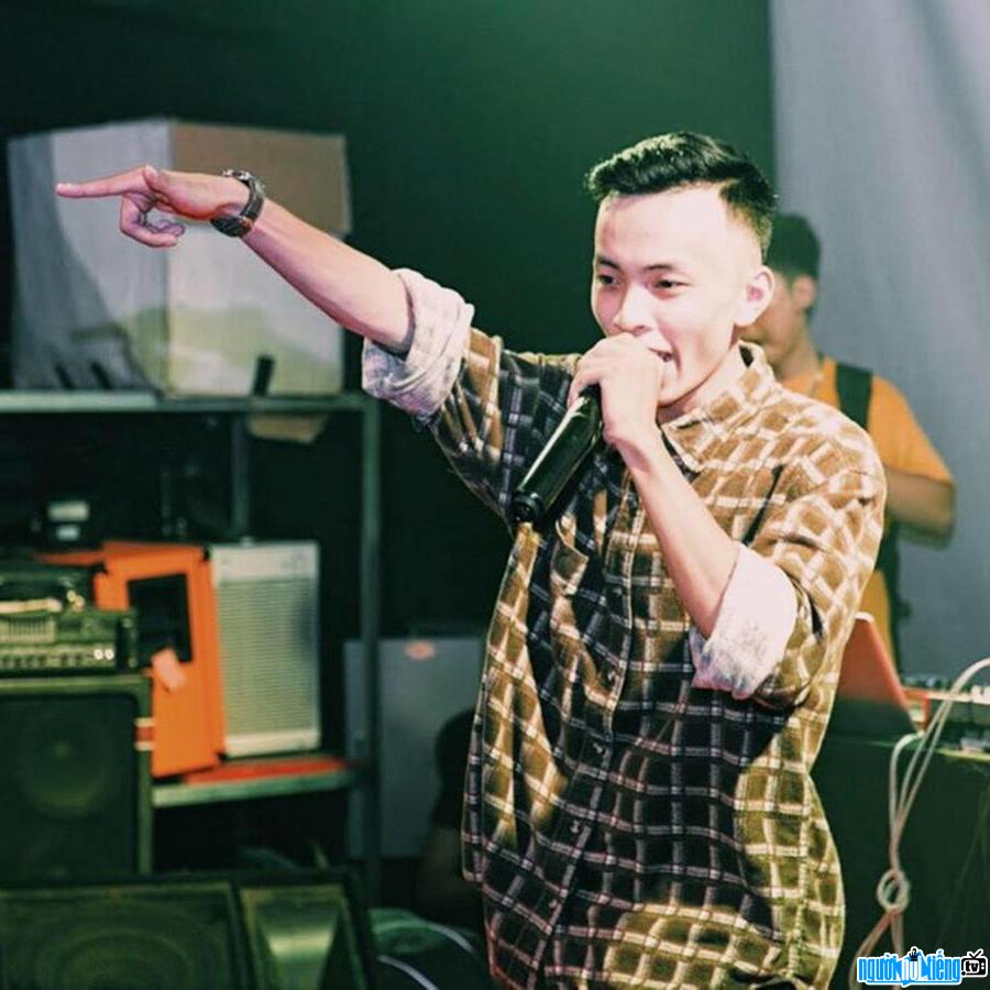 Rapper Minh Tri died of cancer