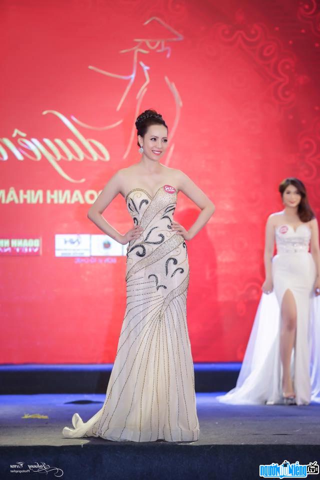  the standard body of runner-up Le Nhat Lam