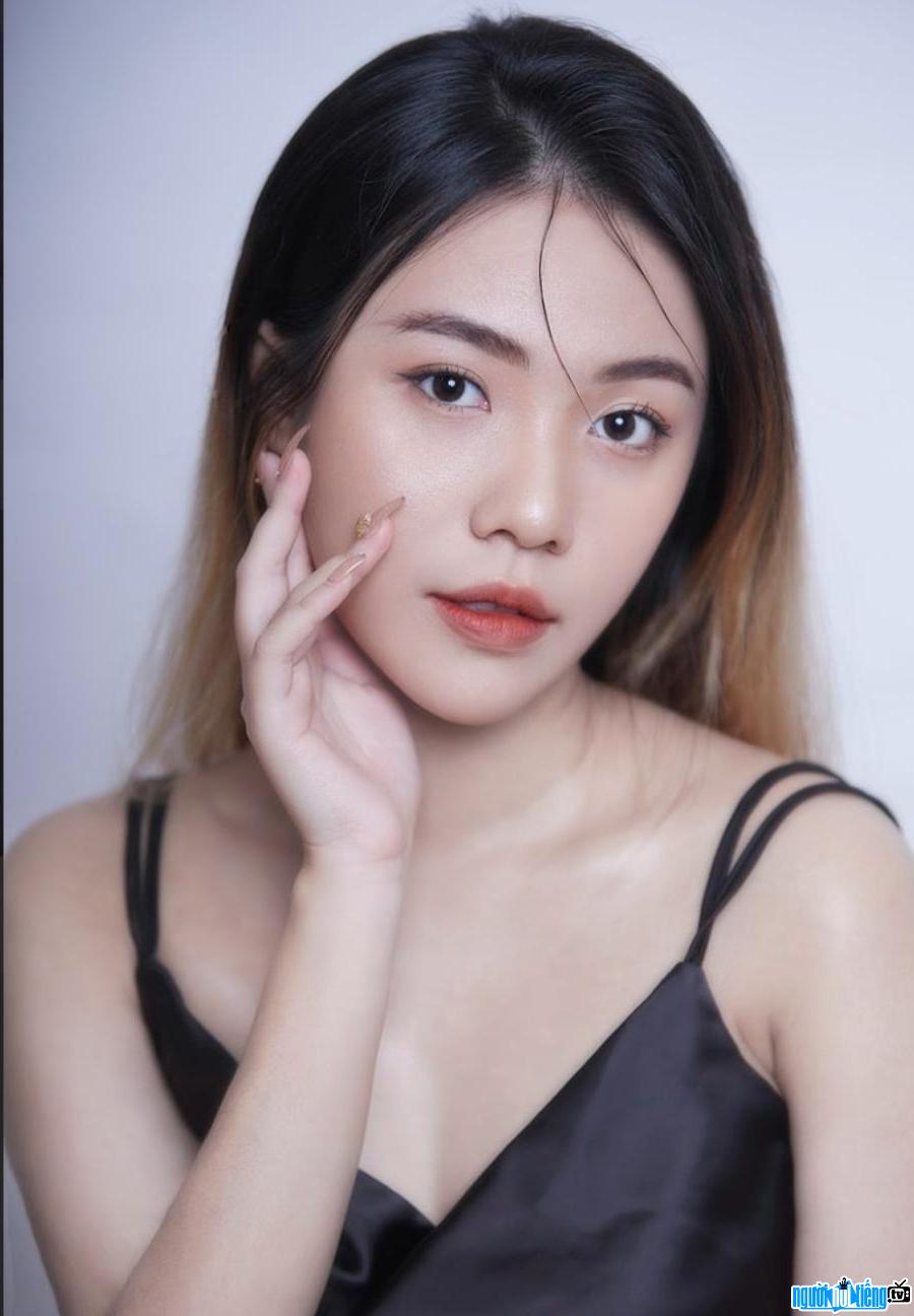 KOL Hà Trang sở hữu gương mặt xinh đẹp