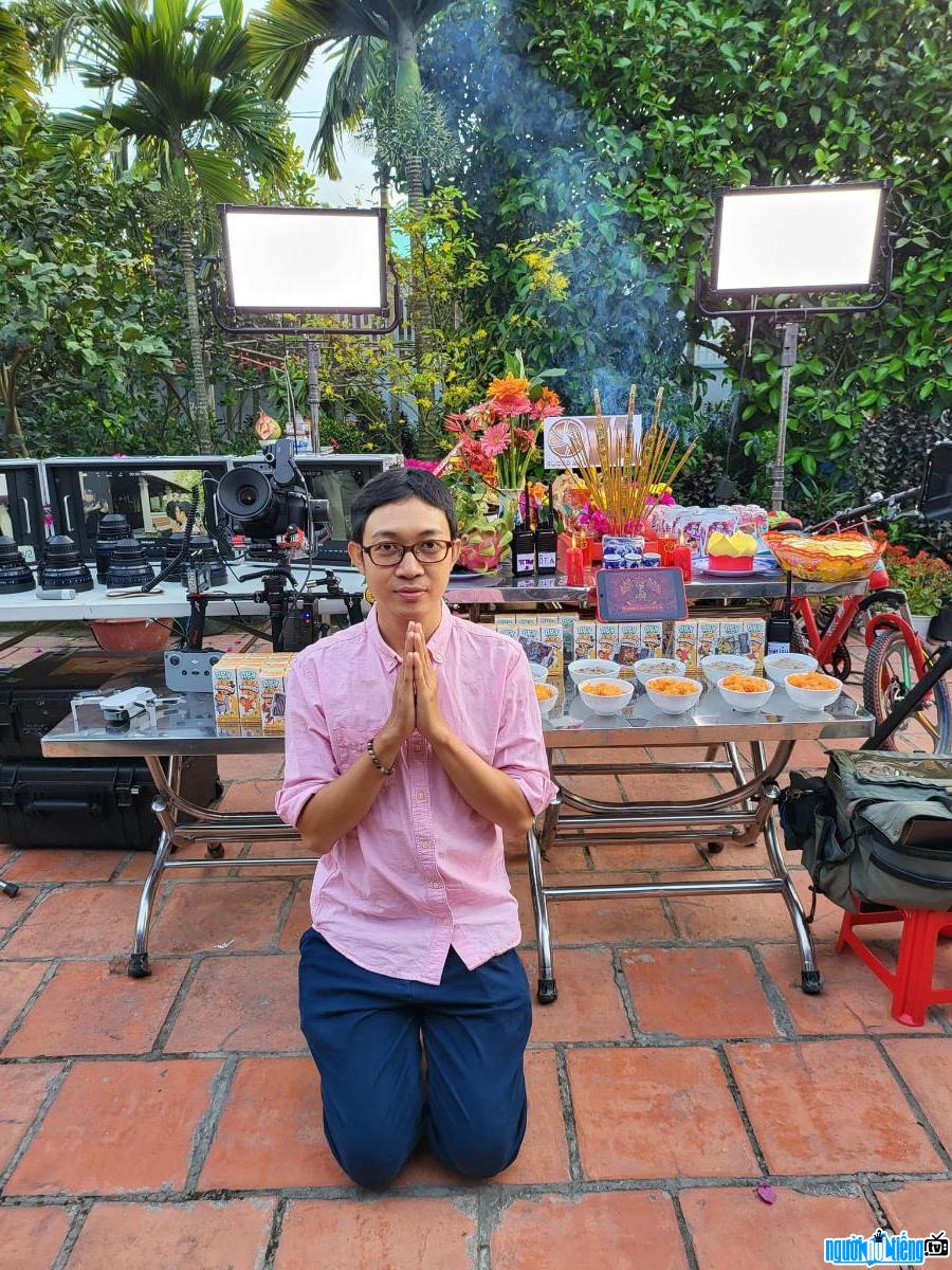  Actor Ta Quang Thinh before shooting