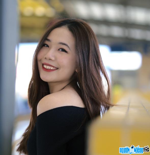 Nữ sinh Nguyễn Lan Phương luôn tươi tắn với nụ cười rạng rỡ