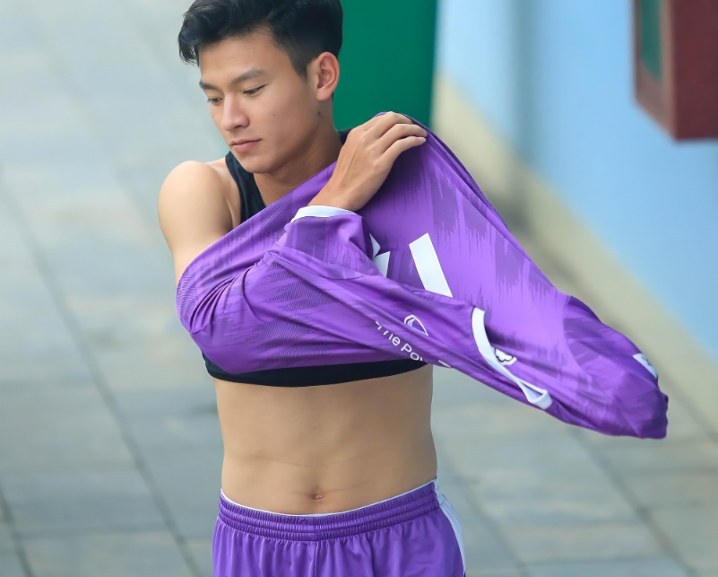 Cầu thủ Phan Tuấn Tài đang chơi ở vị trí hậu vệ trái của Câu lạc bộ Viettel