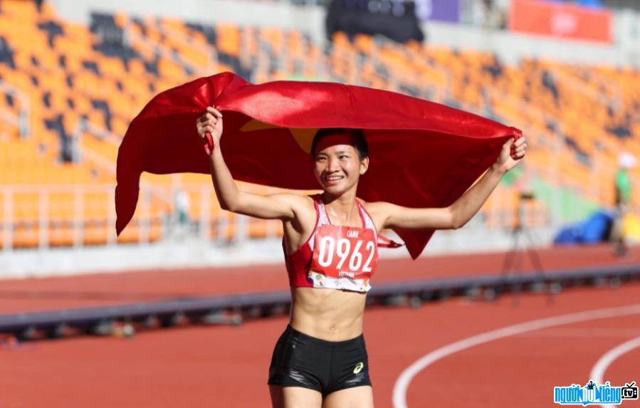 Track and field athlete Nguyen Thi Oanh is always ready for any challenge