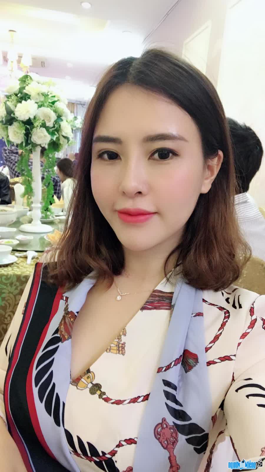Latest photo of actress Ha Ly