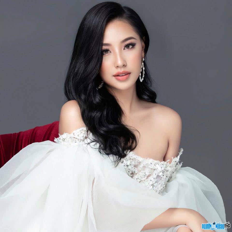 Model portrait photos of model Doan Tuong Linh
