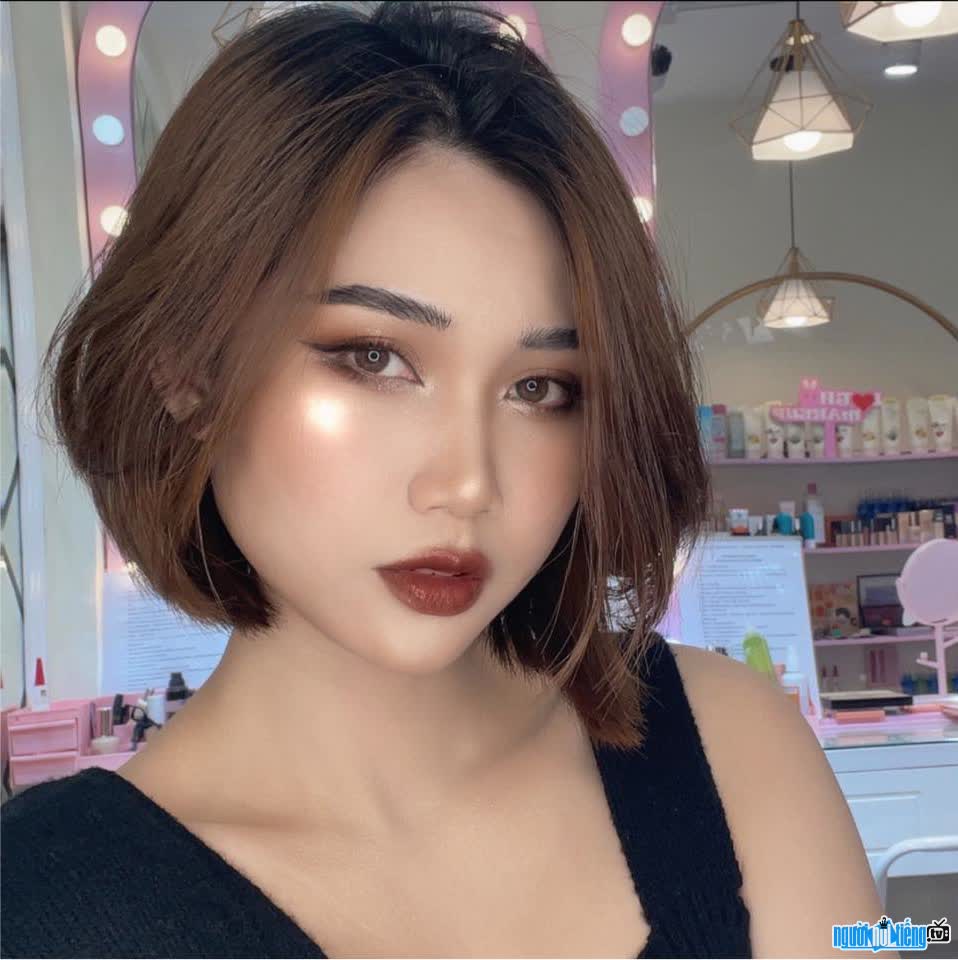 Ảnh của Trịnh Tuyến (Thỏ Makeup)