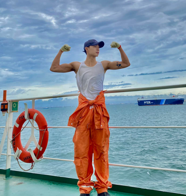 Hình ảnh chân dung thủy thủ Nguyễn Cảnh Ngân