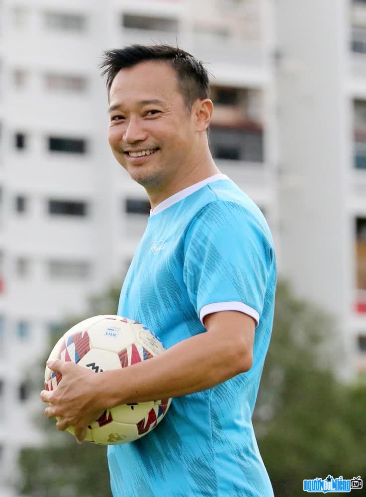  Vu Hong Viet - talented football coach