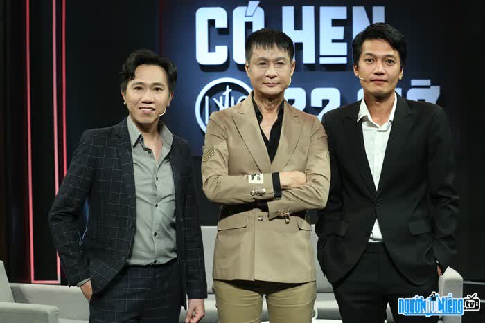  Pictures of the trio of gentlemen of the program "Having an appointment at 22 hours"