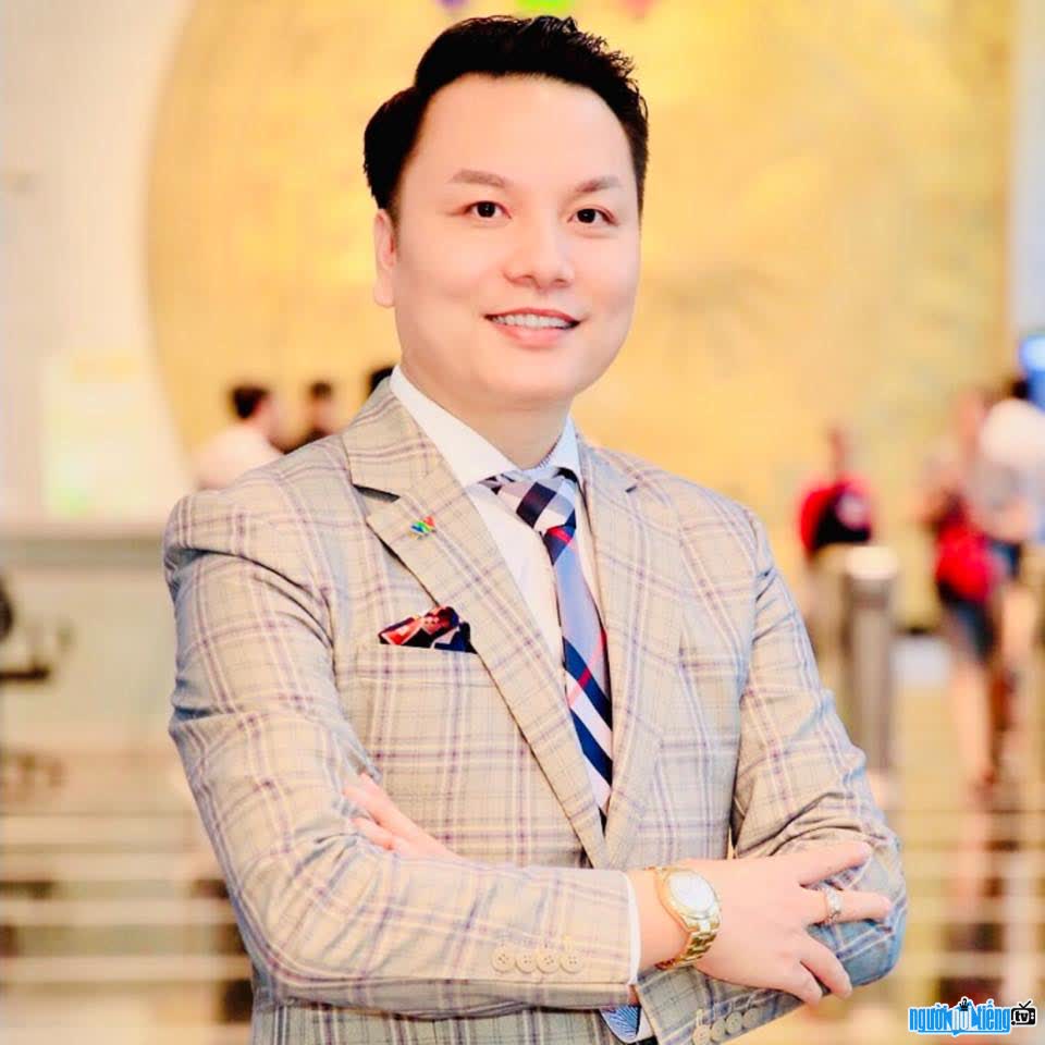 Bác sĩ Nguyễn Đức Tuyên là Tổng giám đốc Tập đoàn Nha Khoa Phương Anh