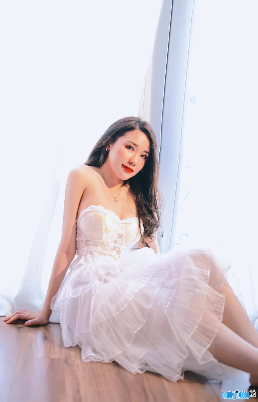 Ngoc Minh owns a beautiful and charming beauty