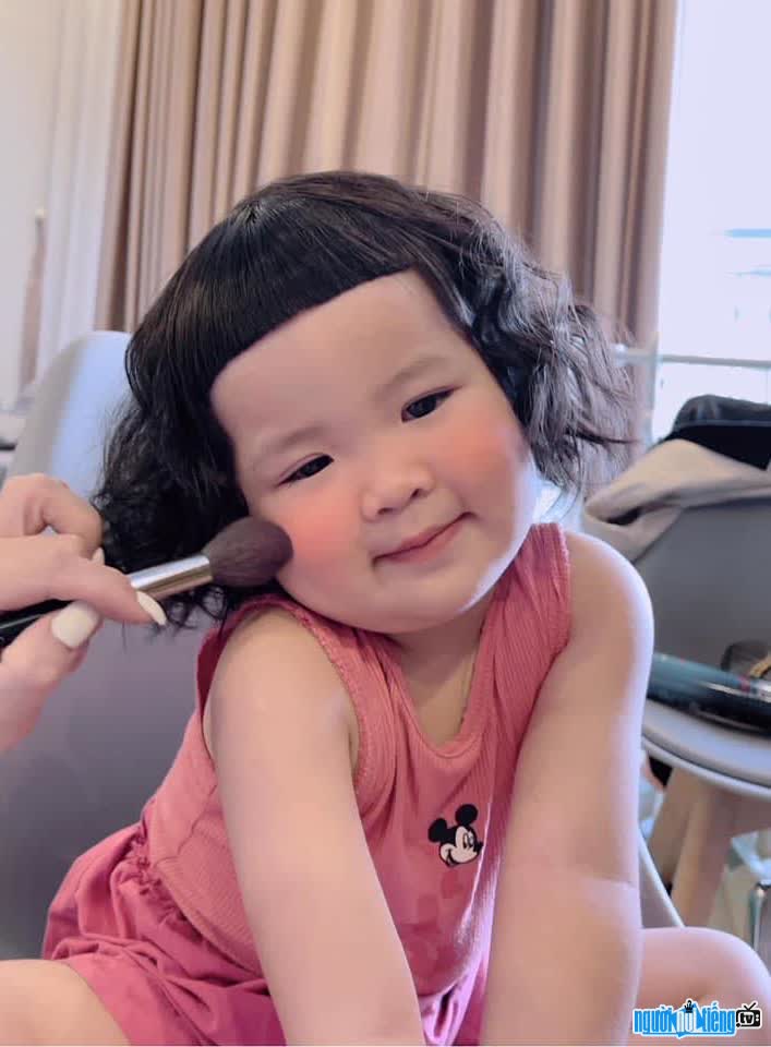  Hello Dumplings is a TikTok channel about the life of a very cute baby girl