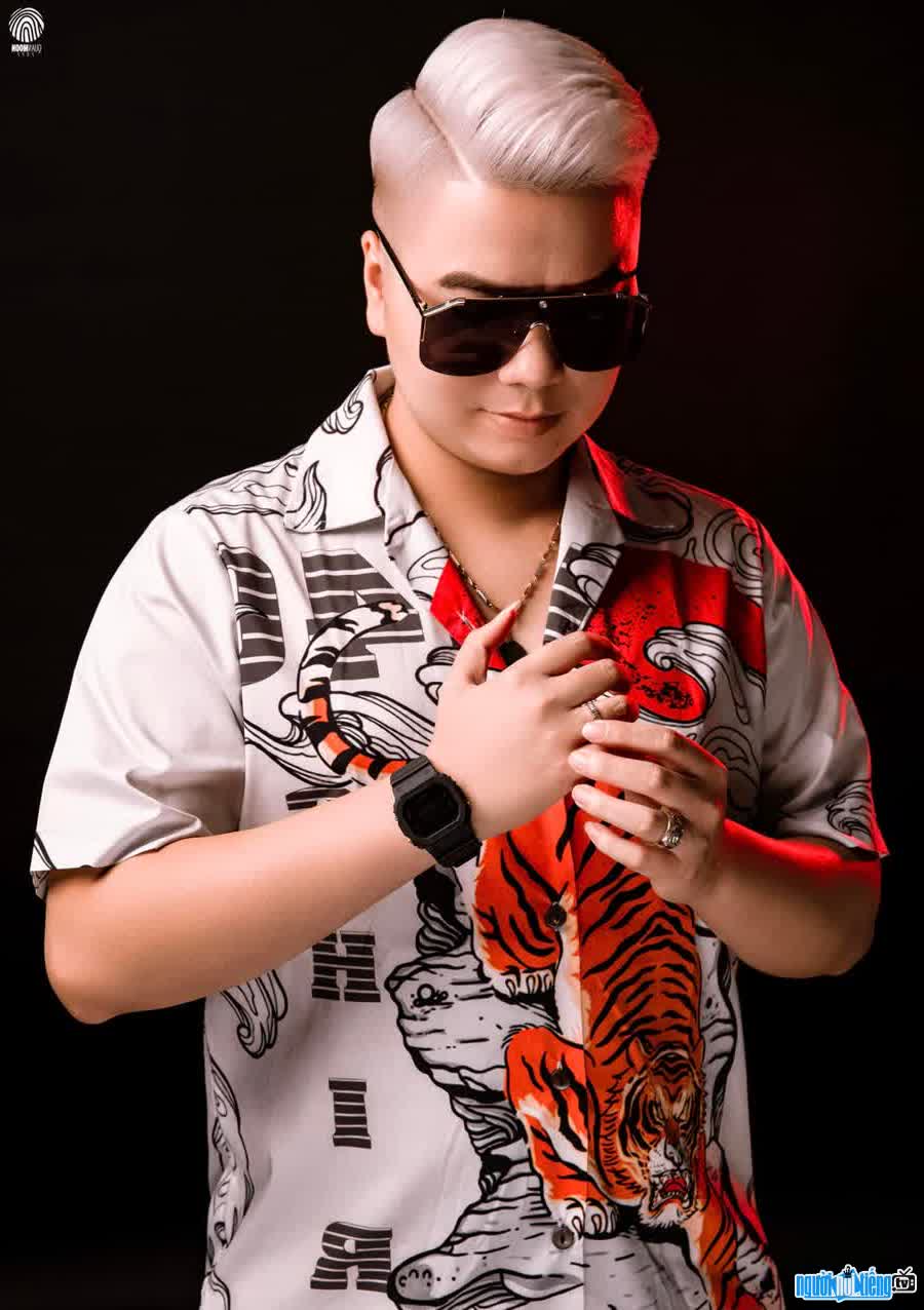 New photo of DJ Trieu Muzik