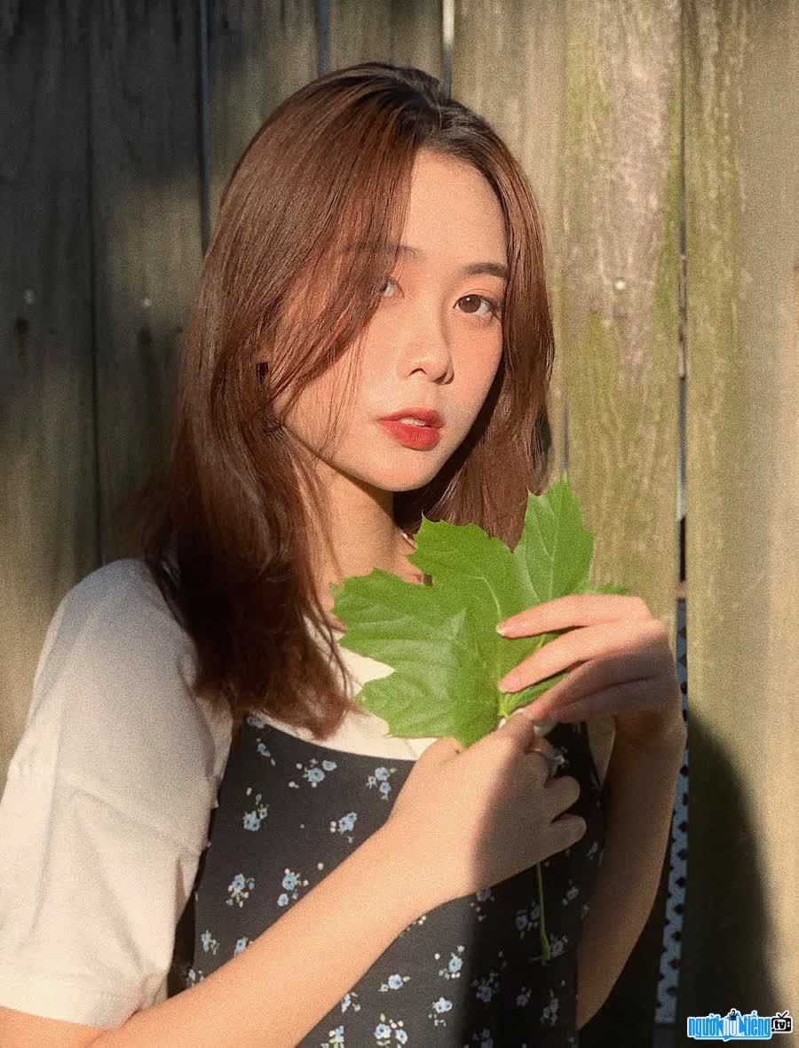 Hoa hậu Trần Thị Ban Mai  sở hữu nhan sắc xinh đẹp